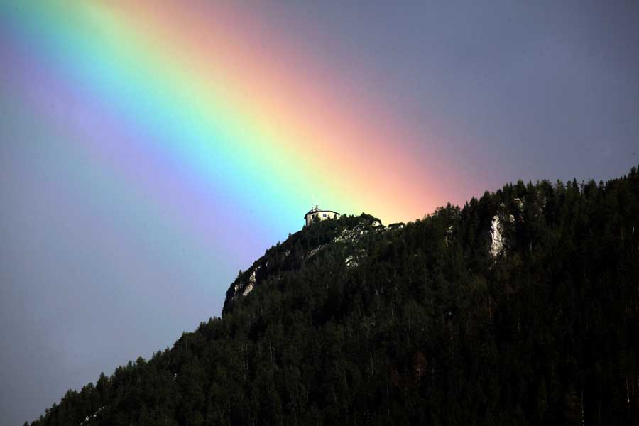 Ich stelle meinen Bogen in die Wolken (Gen. 9/13), Kehlsteinhaus mit Regenbogen