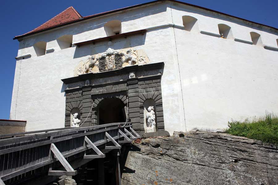 Wenzelstor, Eingang zur Hochburg