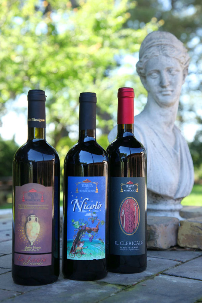Die drei bedeutenden Weine der Tenuta: La Levata del ricordo, Nicoló, Il Clericale
