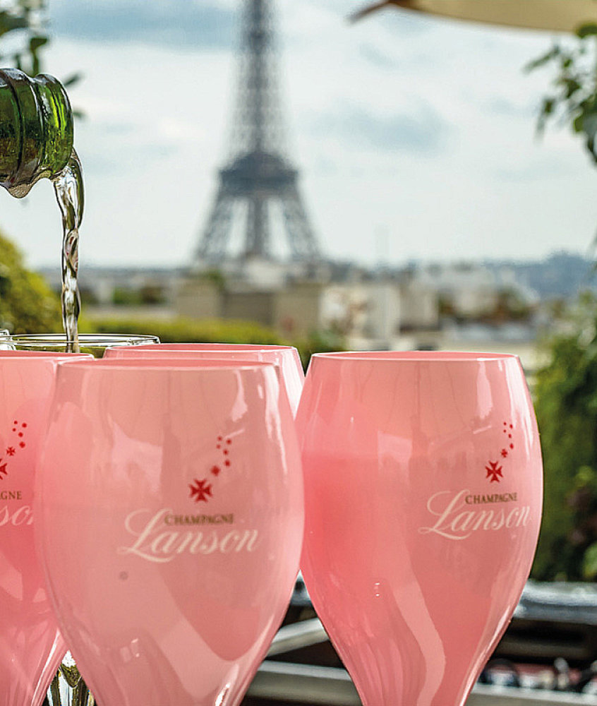 Rose Label als Reisebegleiter in Paris, Foto © Lanson